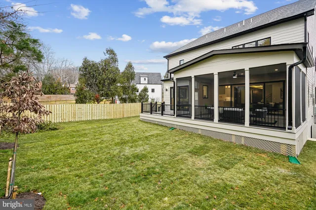 $2,395,000 | 6707 Hallwood Avenue, Falls Church, VA 22046