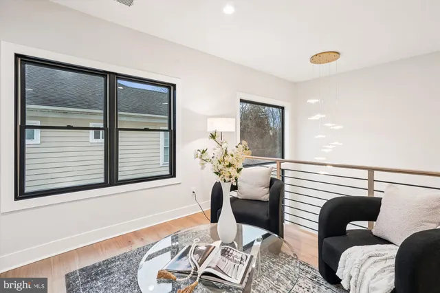 $2,395,000 | 6707 Hallwood Avenue, Falls Church, VA 22046