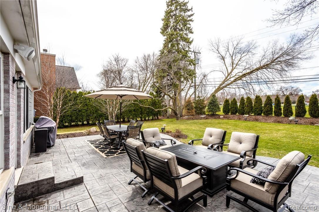 595 Ballantyne  Stamped Patio (2)