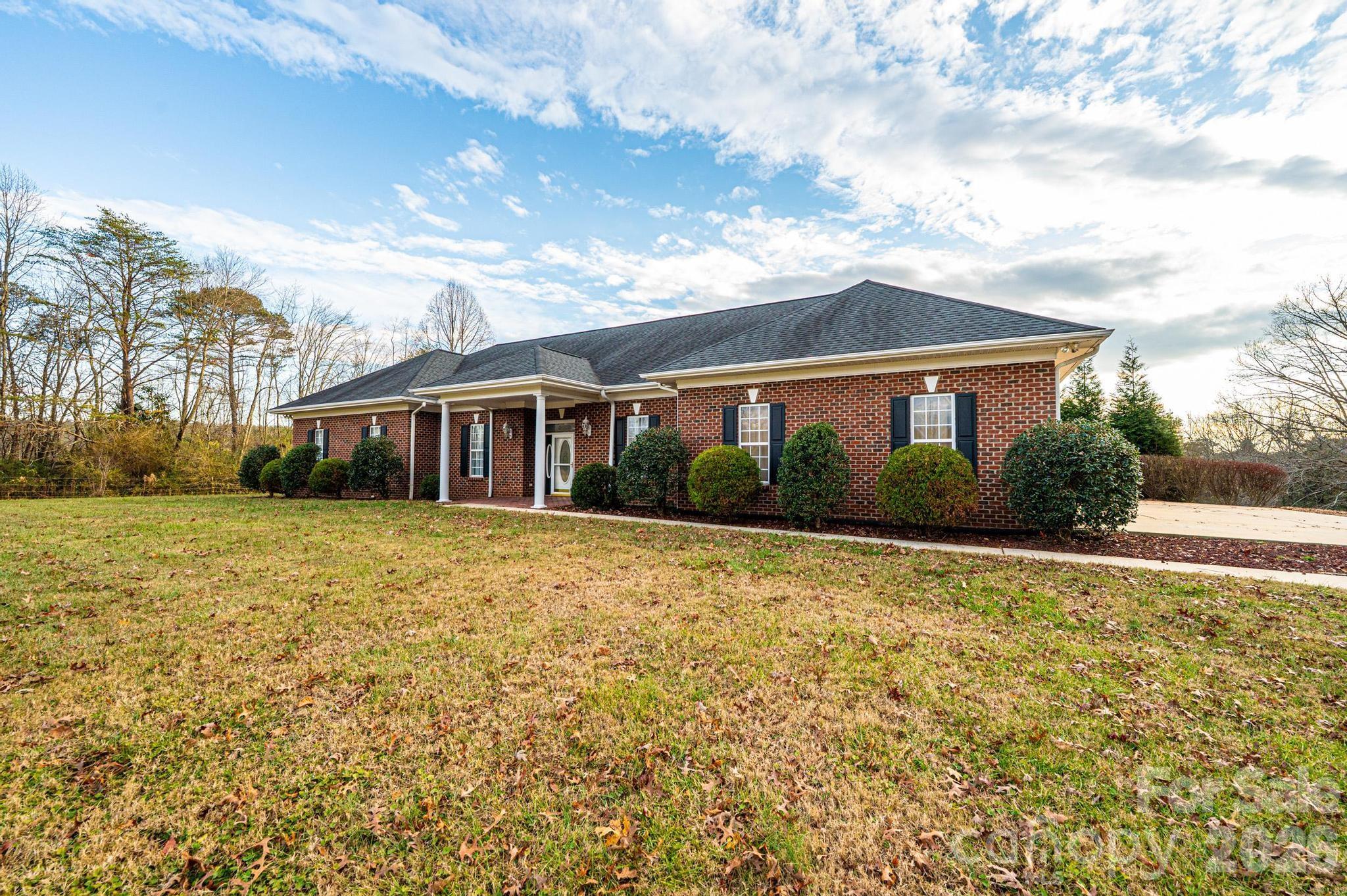 5567 Reid Road Granite Falls, NC 28630 - Photo 3 of 45 Gallery Image 3