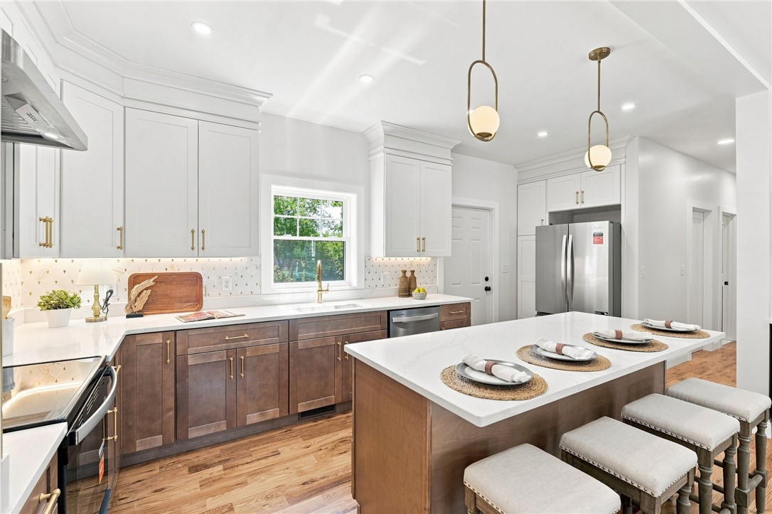 515 Gaskill Street Woonsocket, RI 02895 - Photo 2 of 50 Gallery Image 2
