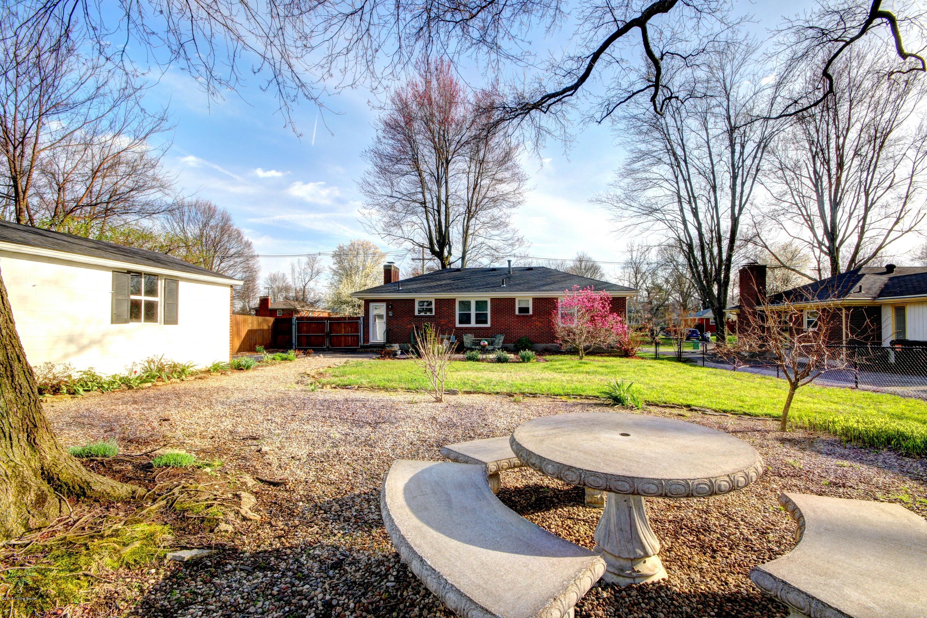 9113 Waltlee Road Louisville, KY 40291 - Photo 35 of 42 A Waltlee #035