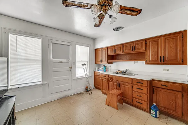 $179,999 | 1215 Scott Avenue, Chicago Heights, IL 60411