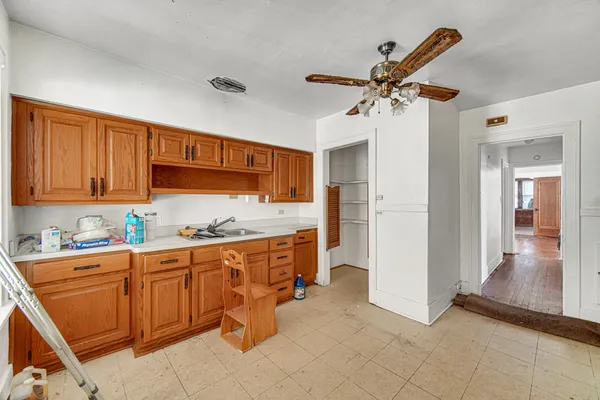 $179,999 | 1215 Scott Avenue, Chicago Heights, IL 60411