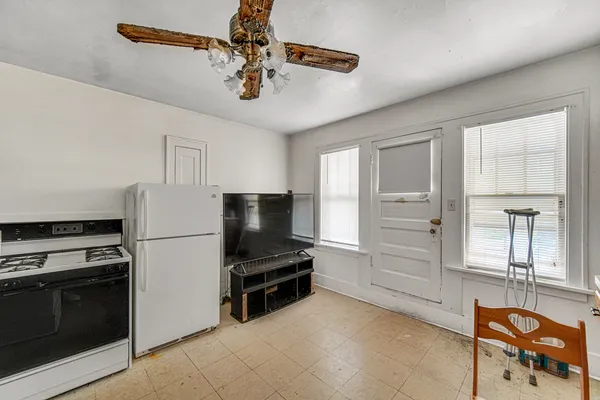 $179,999 | 1215 Scott Avenue, Chicago Heights, IL 60411