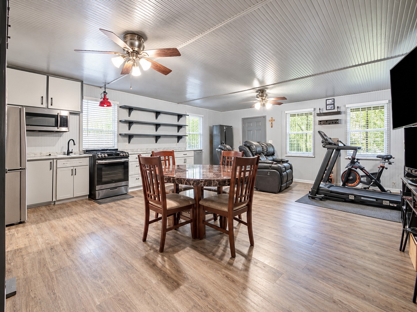 171 North Sierra Road Coldspring, TX 77331 - Photo 25 of 38 photo virtually altered to echance space available