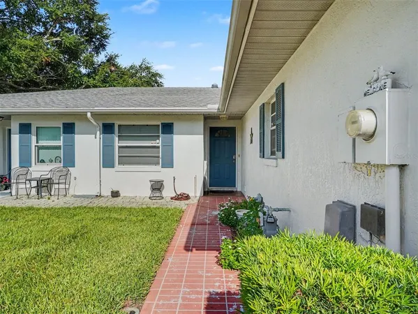 $200,000 | 1525 Oakview Circle Southeast, Winter Haven, FL 33880