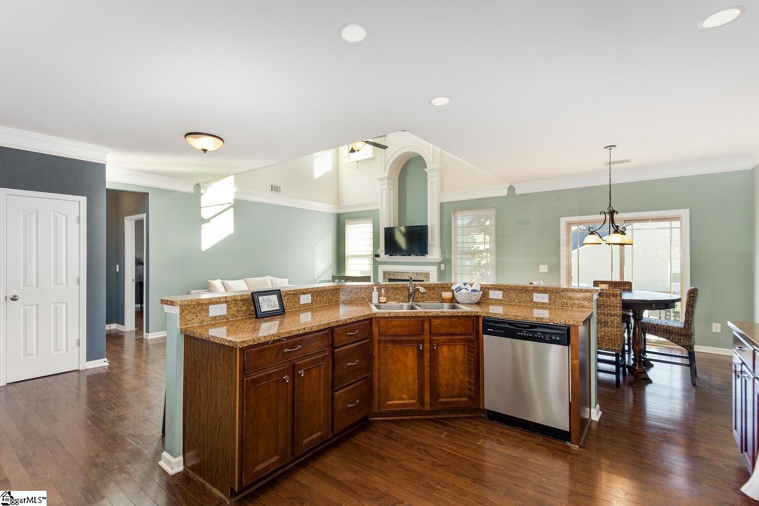 100 Timlin Drive Greenville, SC 29607 - Photo 8 of 35 Gallery Image 8