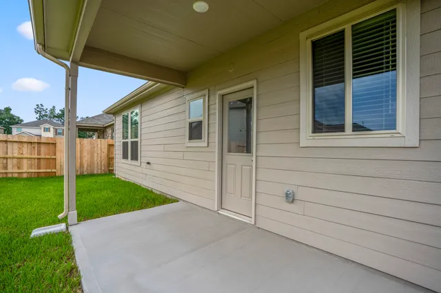 $2,100 | 16915 Elm Grove Road, Conroe, TX 77302