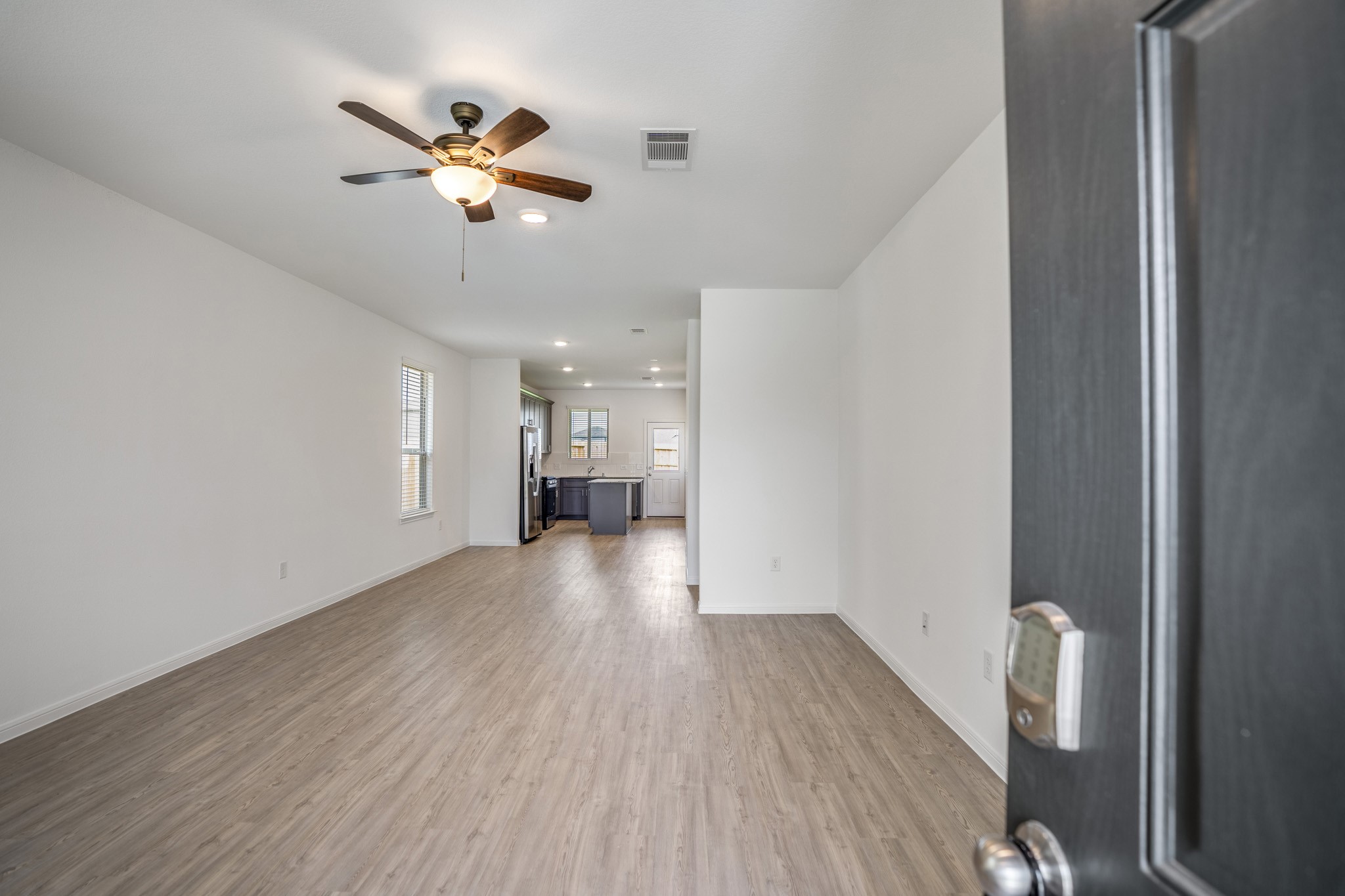 16915 Elm Grove Road Conroe, TX 77302 - Photo 2 of 23