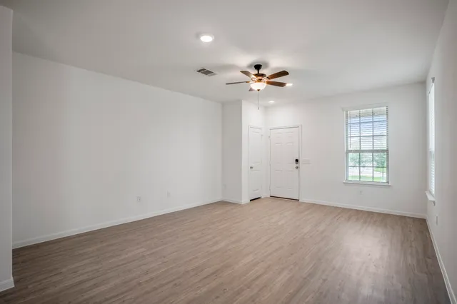 $2,100 | 16915 Elm Grove Road, Conroe, TX 77302