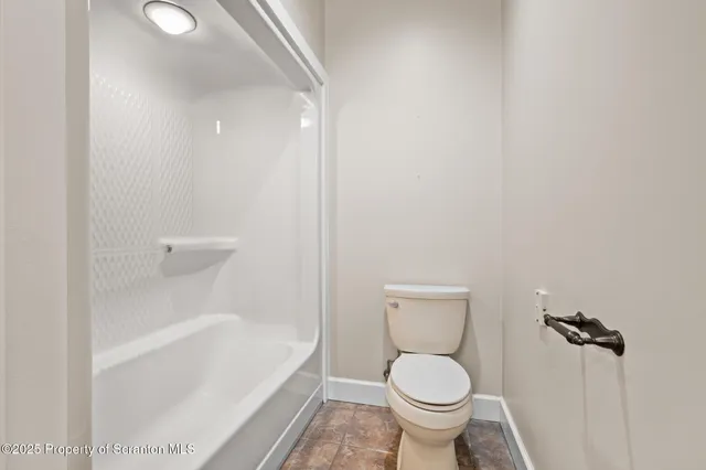 $420,000 | 25 McIntosh Drive, Carbondale, PA 18407