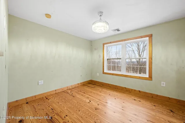 $420,000 | 25 McIntosh Drive, Carbondale, PA 18407