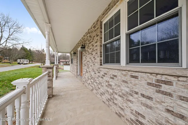 $420,000 | 25 McIntosh Drive, Carbondale, PA 18407