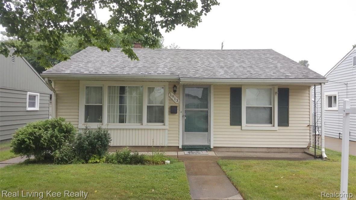 1913 Leitch Road Ferndale, MI 48220 - Photo 1 of 2 20180816_092845.jpg