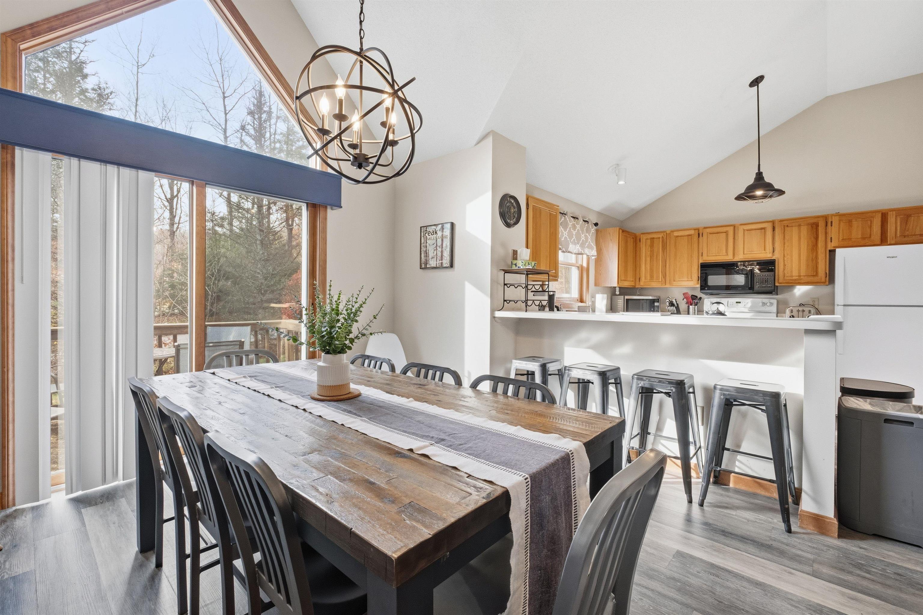 13 Woodsview Lane, Unit 2 Lincoln, NH 03251 - Photo 11 of 47