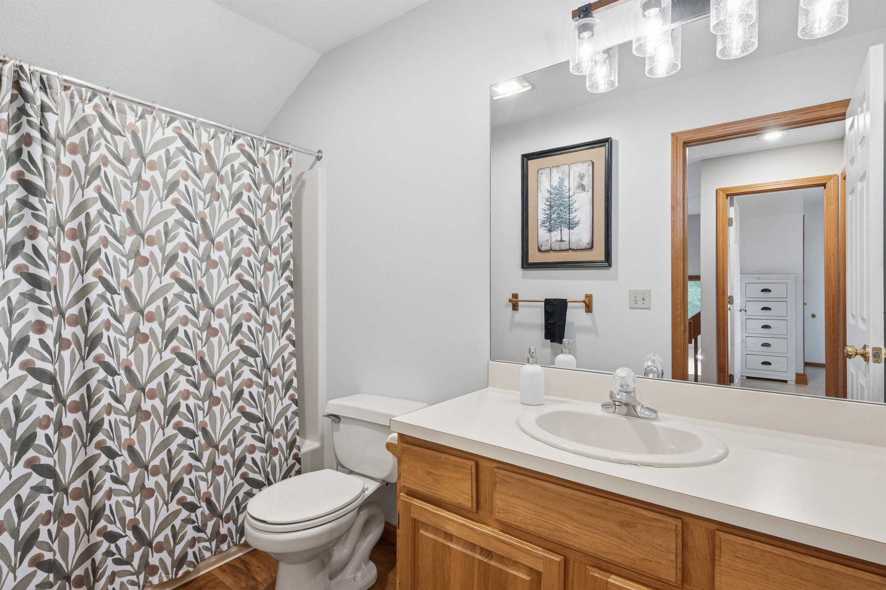 13 Woodsview Lane, Unit 2 Lincoln, NH 03251 - Photo 22 of 47