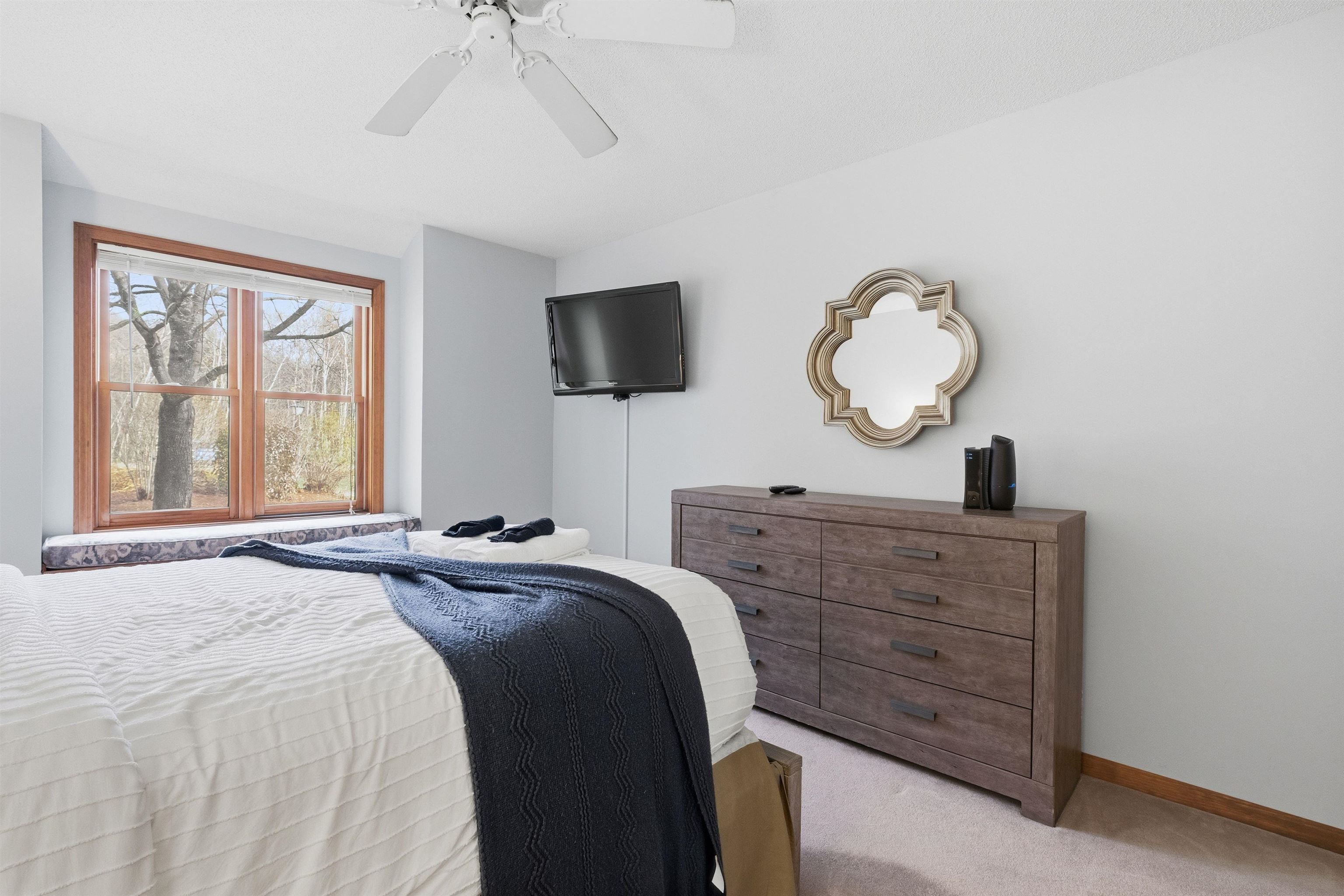 13 Woodsview Lane, Unit 2 Lincoln, NH 03251 - Photo 24 of 47