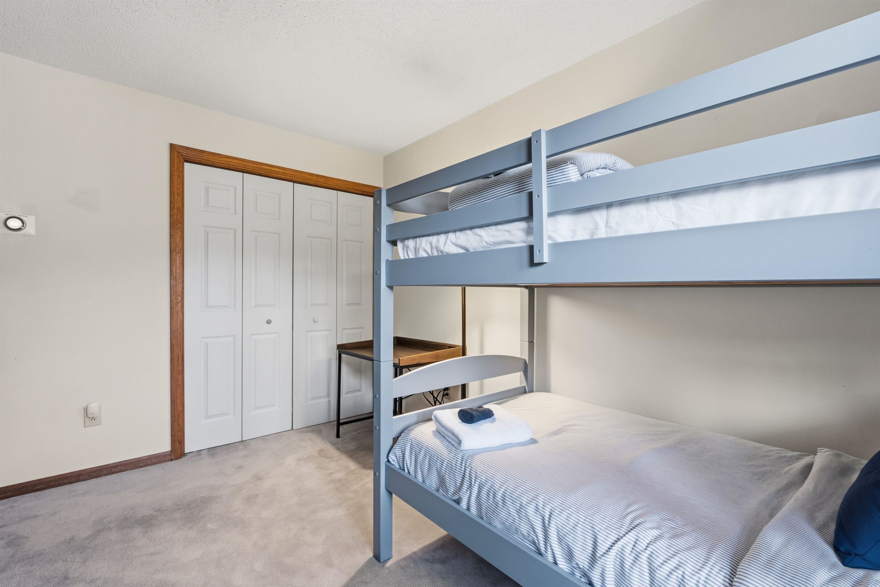 13 Woodsview Lane, Unit 2 Lincoln, NH 03251 - Photo 36 of 47