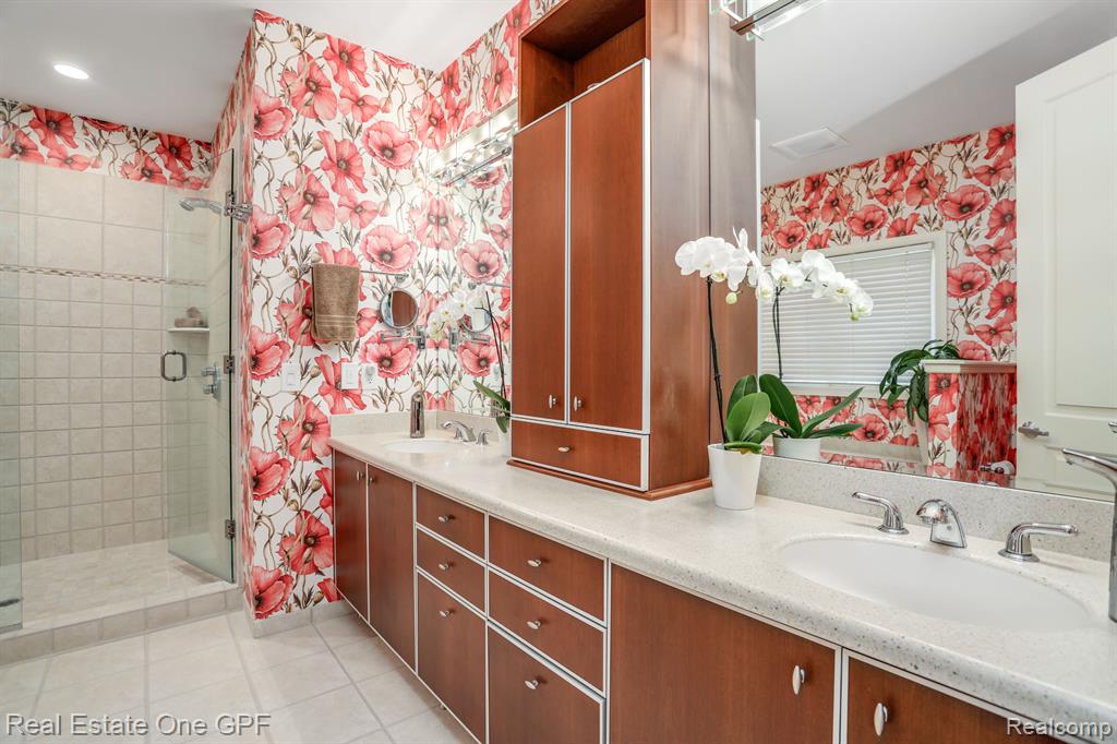 472 Shelbourne Road Grosse Pointe Farms, MI 48236 - Photo 23 of 45