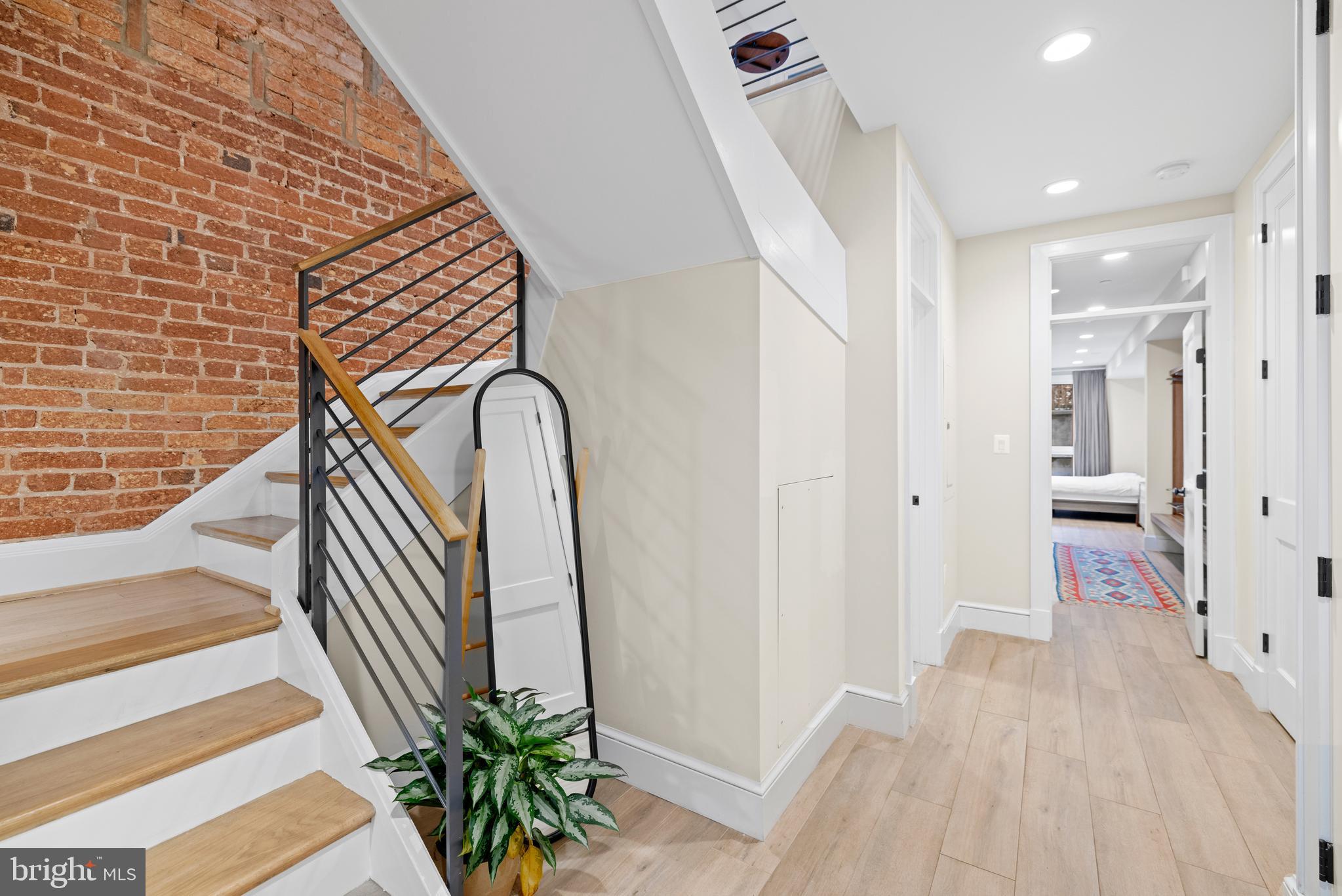 1135 Harvard Street Northwest, Unit 1 Washington, DC 20009 - Photo 20 of 31