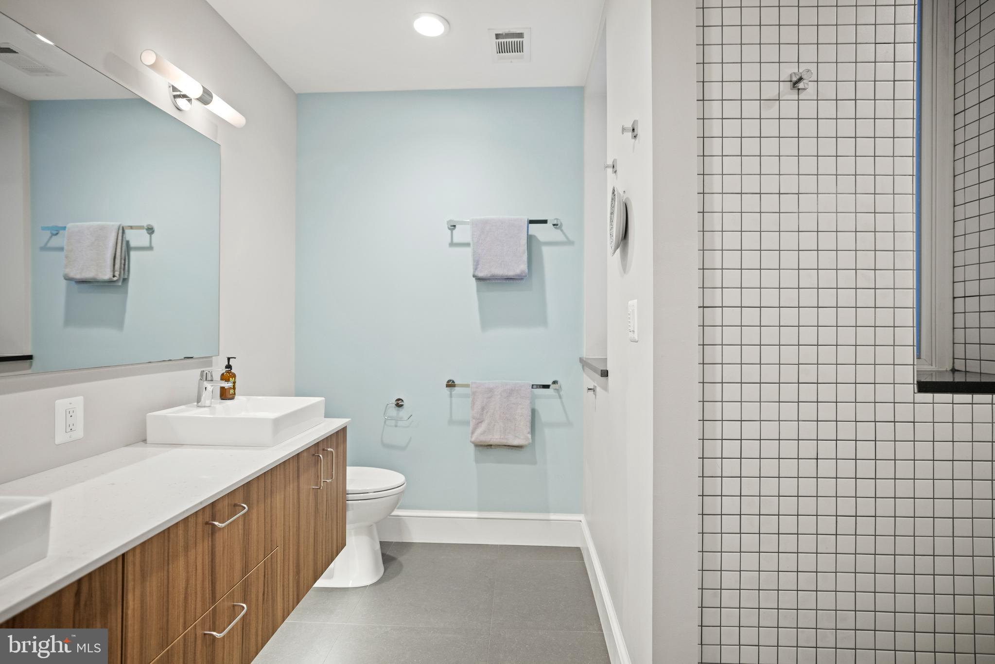 1135 Harvard Street Northwest, Unit 1 Washington, DC 20009 - Photo 25 of 31