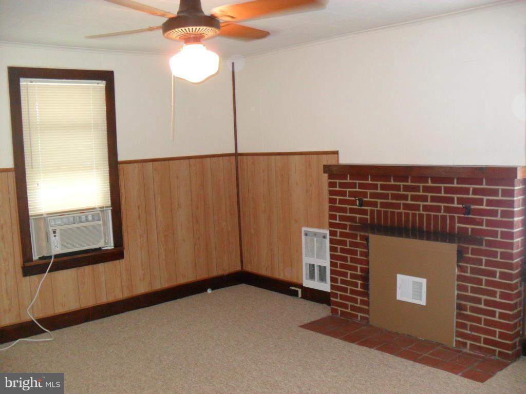 5607 Tabler Station Road Inwood, WV 25428 - Photo 4 of 30 Living Room