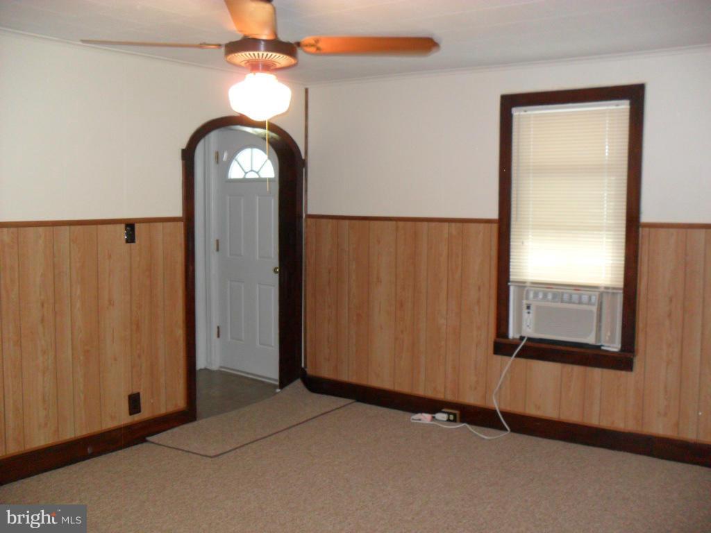 5607 Tabler Station Road Inwood, WV 25428 - Photo 5 of 30 Living Room