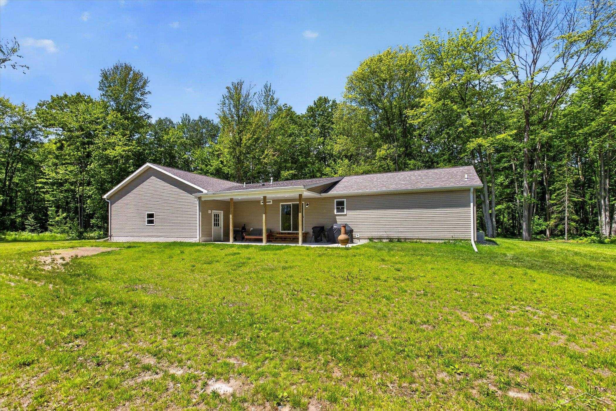 5590 North Jefferson Road Midland, MI 48642 - Photo 41 of 60
