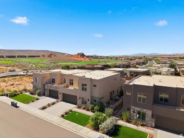 $335,000 | 3196 South Yansa Trail, Unit 31, Hurricane, UT 84737