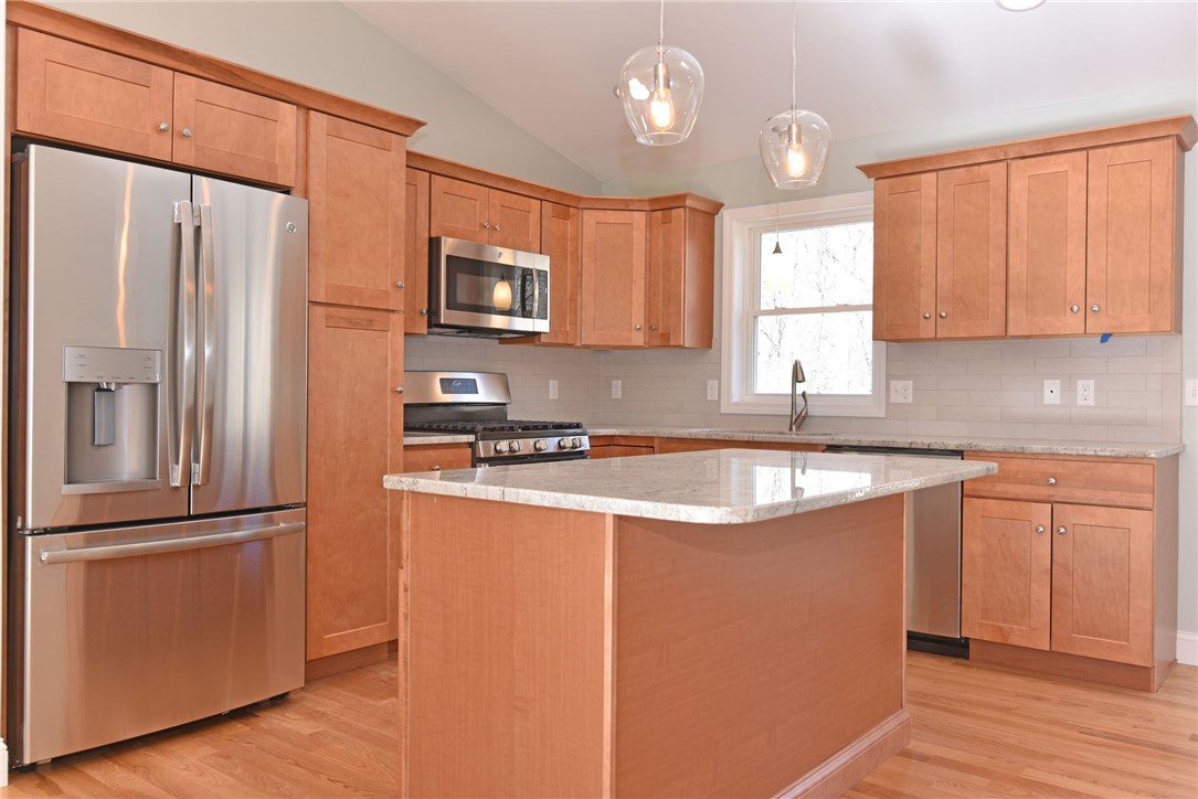 101 Winterberry Road Narragansett, RI 02874 - Photo 3 of 25