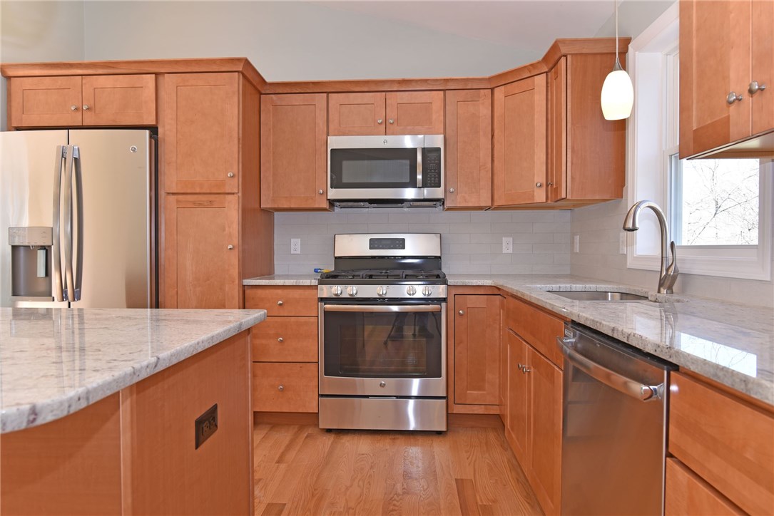 101 Winterberry Road Narragansett, RI 02874 - Photo 5 of 25