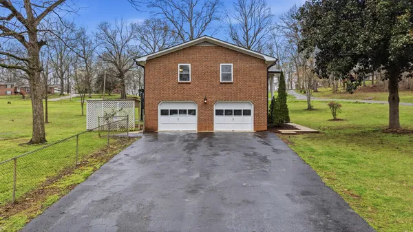 $389,000 | 379 Pleasant View Circle, Jasper, TN 37347