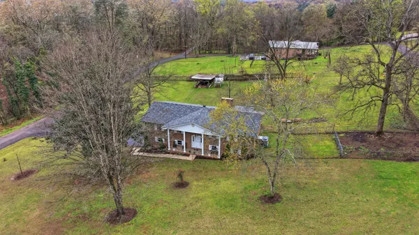 $389,000 | 379 Pleasant View Circle, Jasper, TN 37347