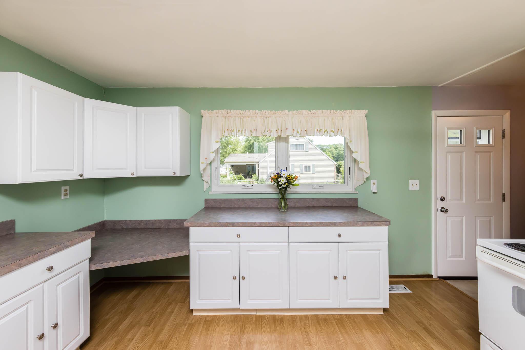 275 Hawthorne Road Sunbury, OH 43074 - Photo 11 of 18 275 Hawthorne Rd-13