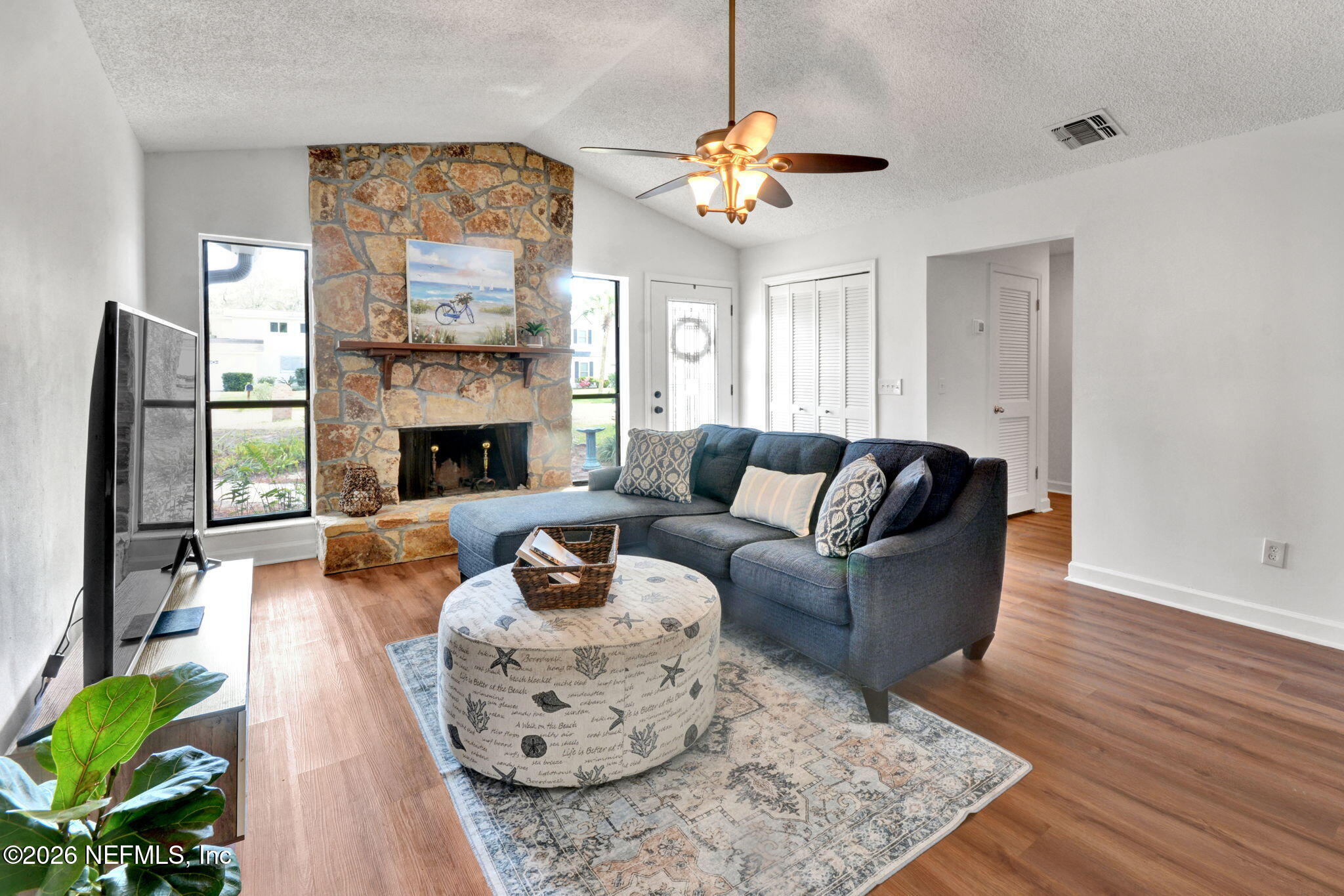 1074 Kings Road Neptune Beach, FL 32266 - Photo 5 of 31 25-web-or-mls-JVT_5600_