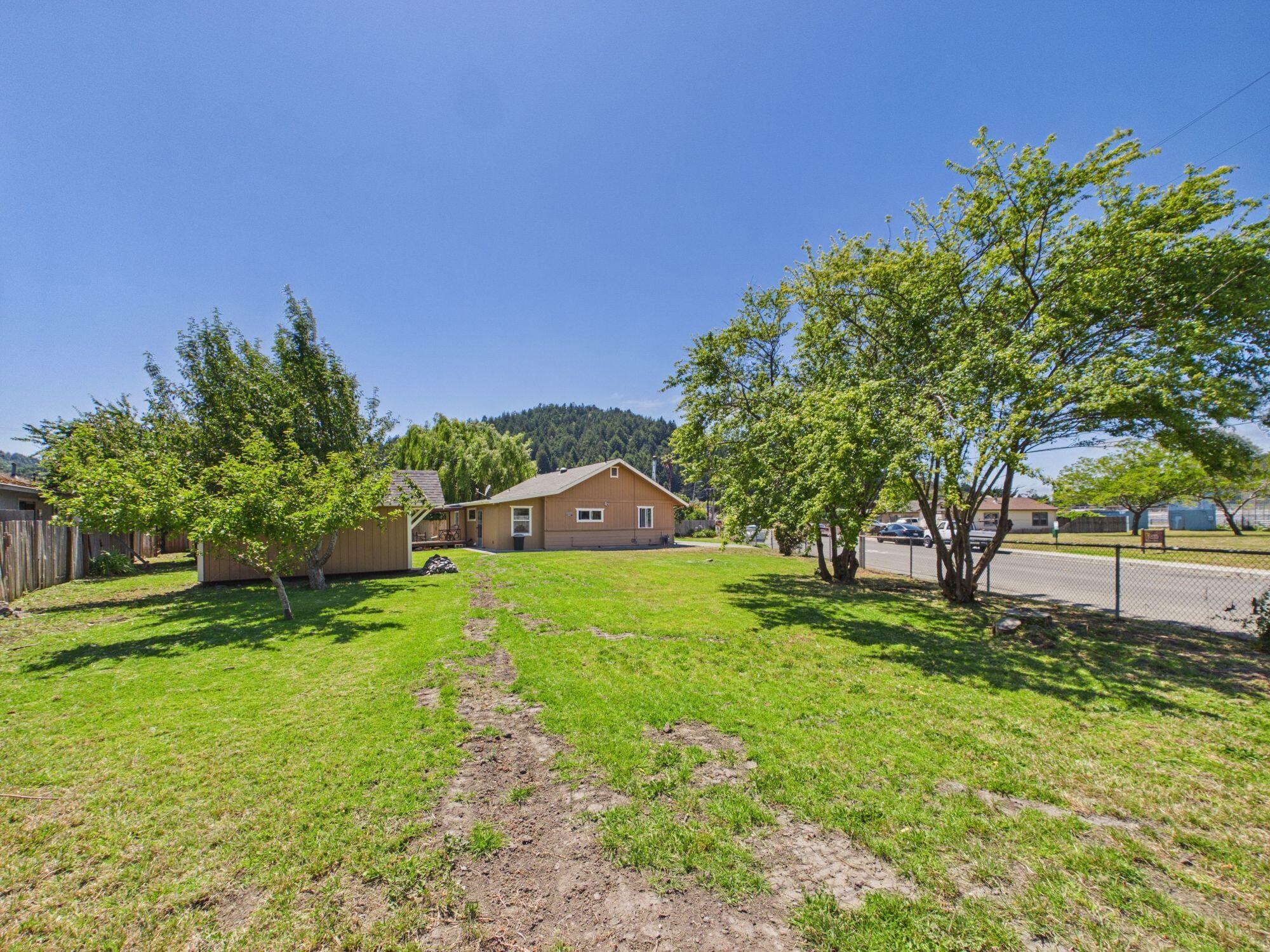 175 Davis Street Rio Dell, CA 95562 - Photo 24 of 25