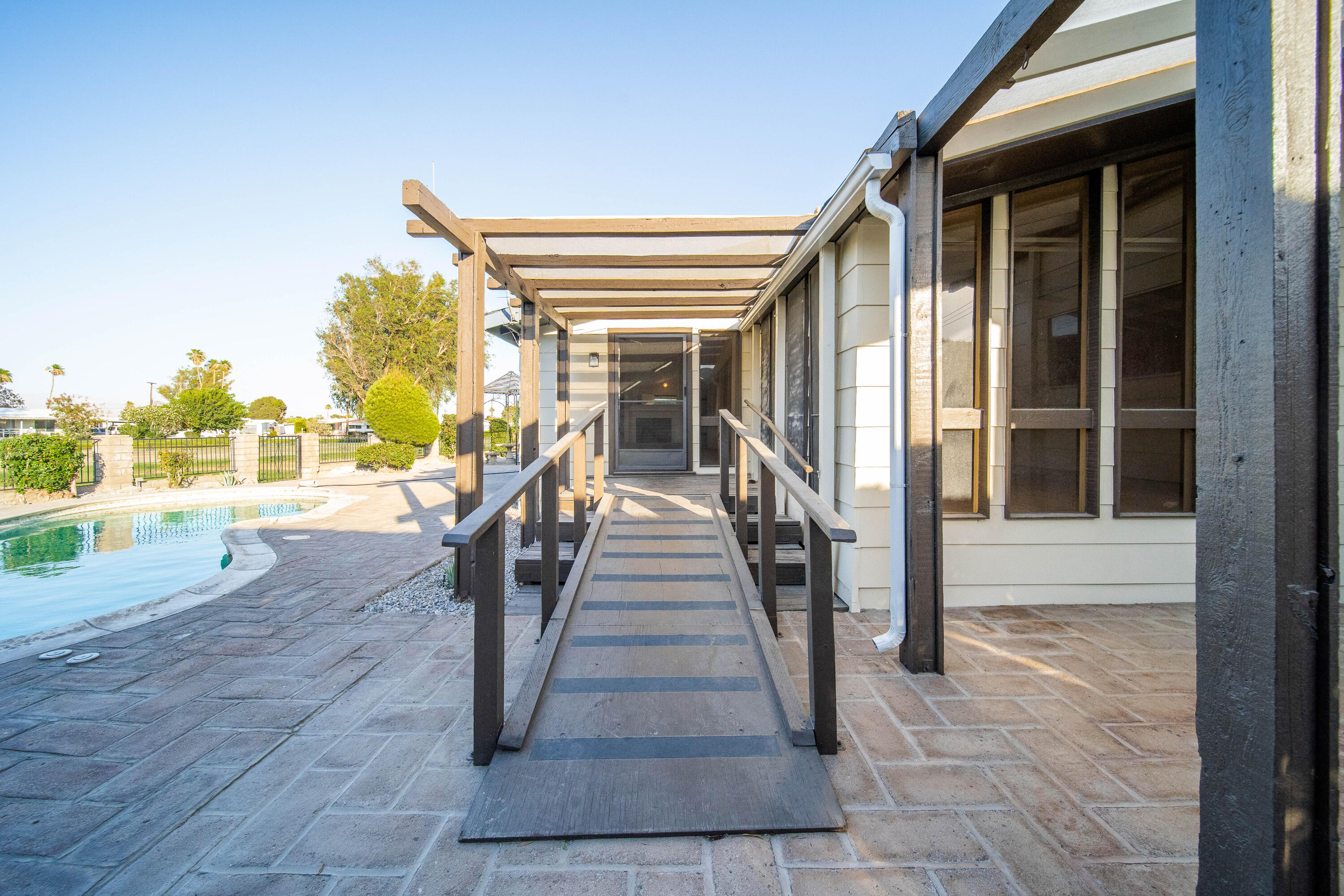 33440 Carlsbad Circle Thousand Palms, CA 92276 - Photo 28 of 52 a view of outdoor space