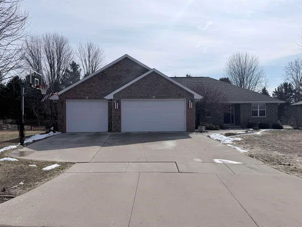 $499,900 | 2017 Morning Dew Lane, De Pere, WI 54115
