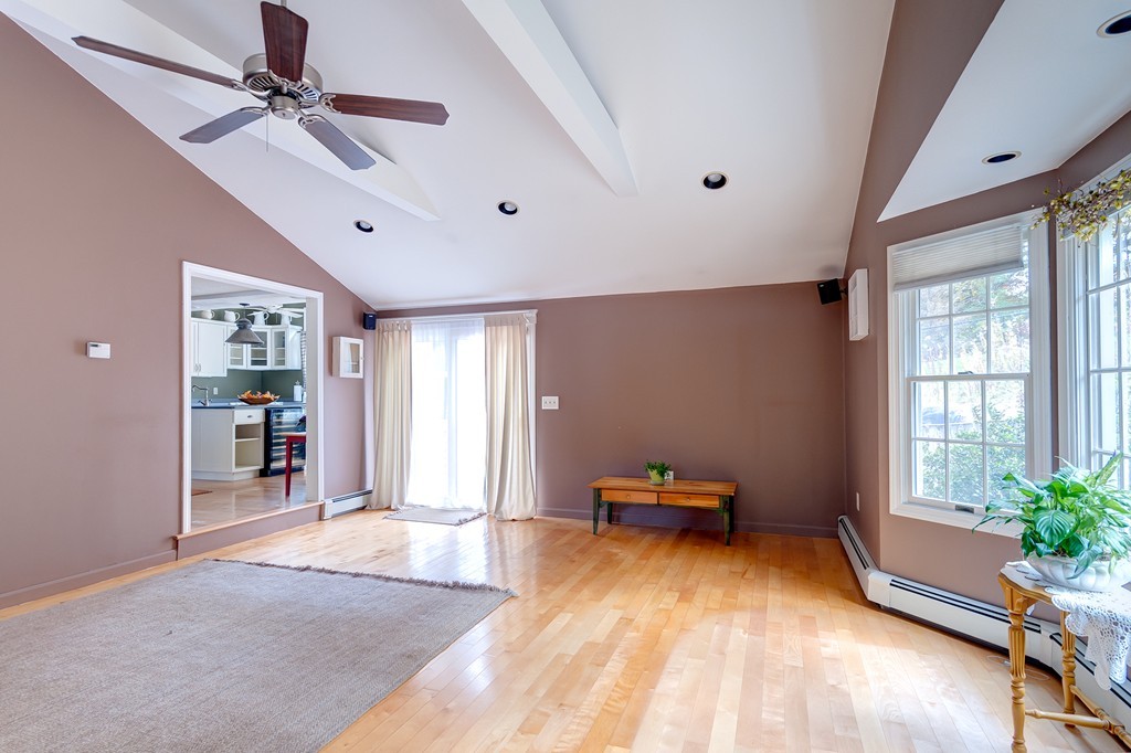 20 Meadow Road, Unit 20 Uxbridge, MA 01569 - Photo 15 of 20 Gallery Image 15