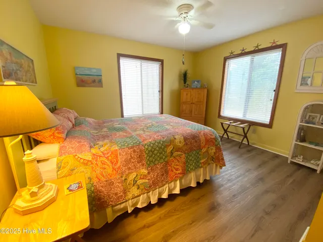 $2,500 | 201 Northeast 48th Street, Oak Island, NC 28465