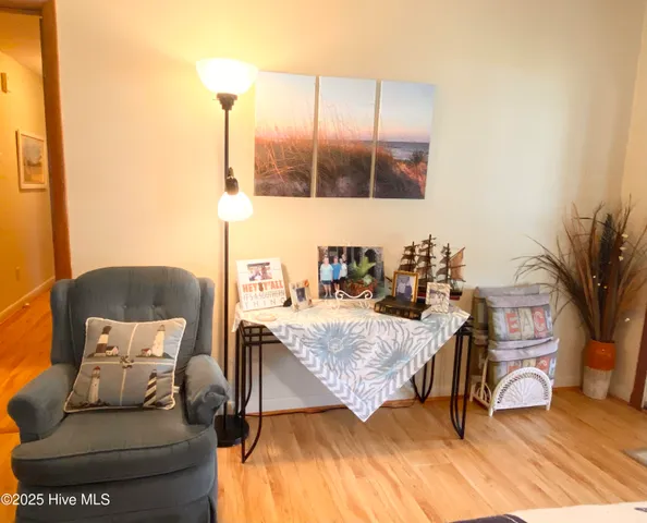 $2,500 | 201 Northeast 48th Street, Oak Island, NC 28465