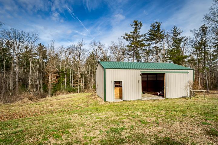 2329 Roslin Road Jamestown, TN 38556 - Photo 27 of 30 a view of a house with a yard