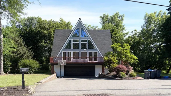 $679,000 | 180 East Railroad Avenue, West Haverstraw, NY 10993