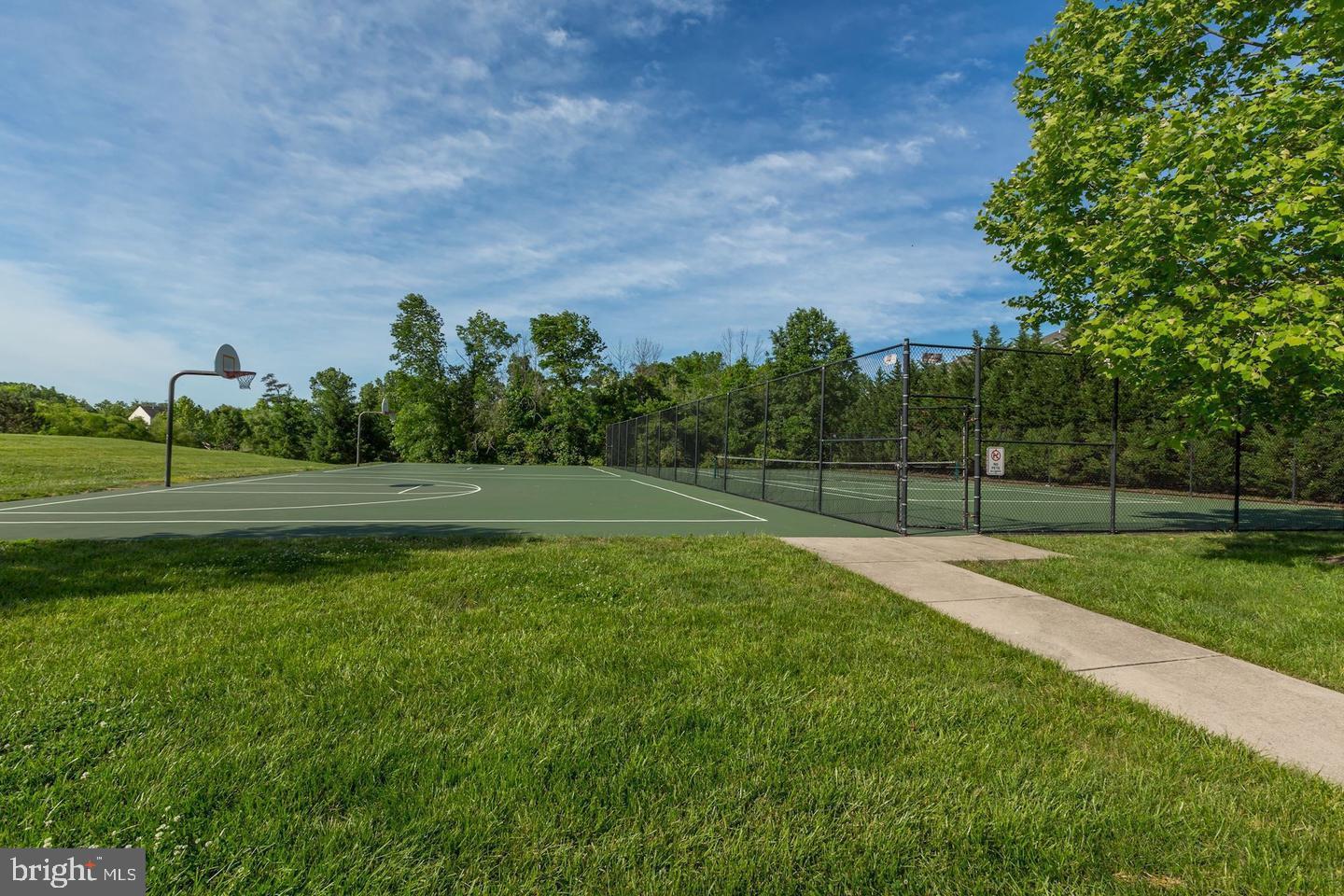 10106 Sir Reynard Lane Bristow, VA 20136 - Photo 26 of 28 a view of a golf course