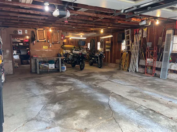 $468,000 | 1537 Lake Dunmore Road, Leicester, VT 05733