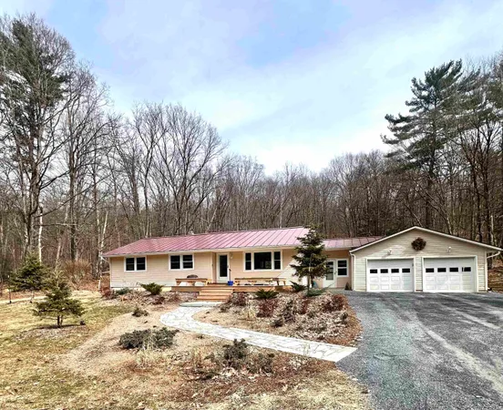 $468,000 | 1537 Lake Dunmore Road, Leicester, VT 05733