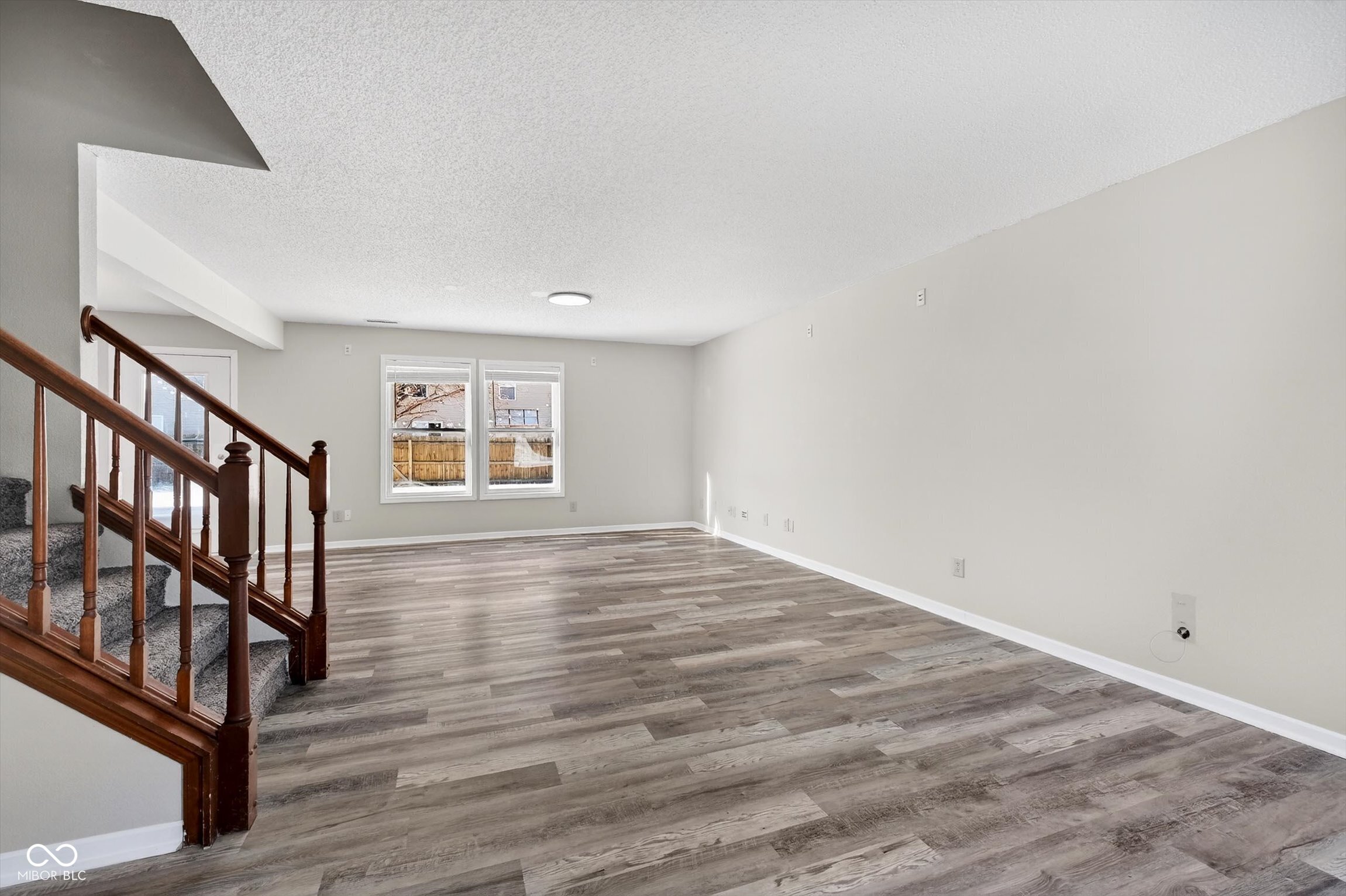 8277 South Evening Drive Pendleton, IN 46064 - Photo 3 of 27