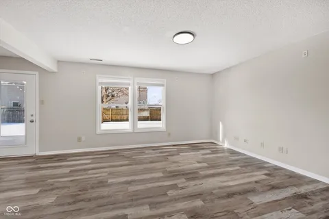 $279,900 | 8277 South Evening Drive, Pendleton, IN 46064