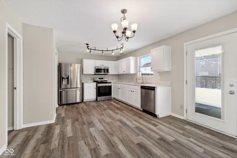 $279,900 | 8277 South Evening Drive, Pendleton, IN 46064